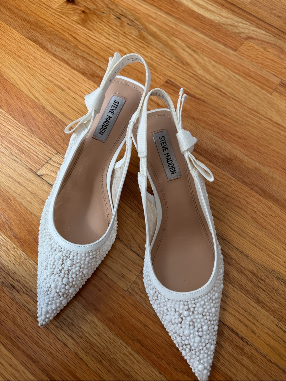 Steve Madden White Beaded Slingback Pointed Kitten Heels - Picture 2 of 6